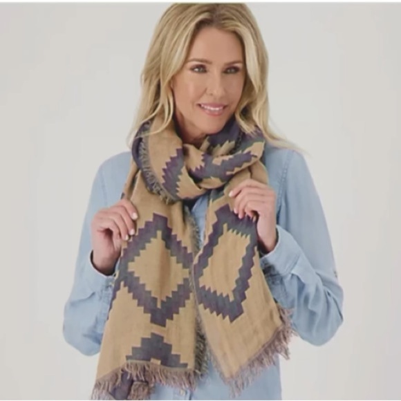 Demin & Co. Accessories - DEMIN & CO. Canyon Retreat Double Face Jacquard Scarf